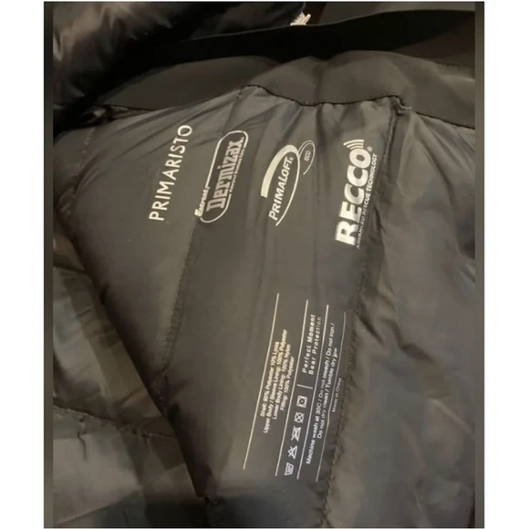 Perfect moment ski jacket - Picture 6 of 8